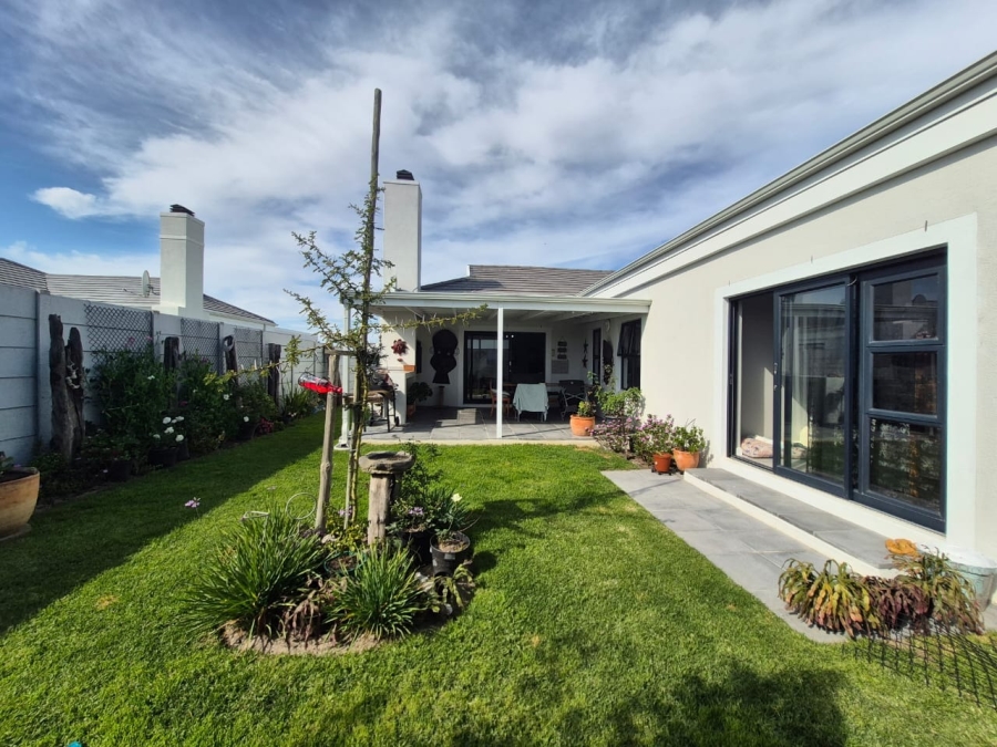 3 Bedroom Property for Sale in Sunningdale Western Cape
